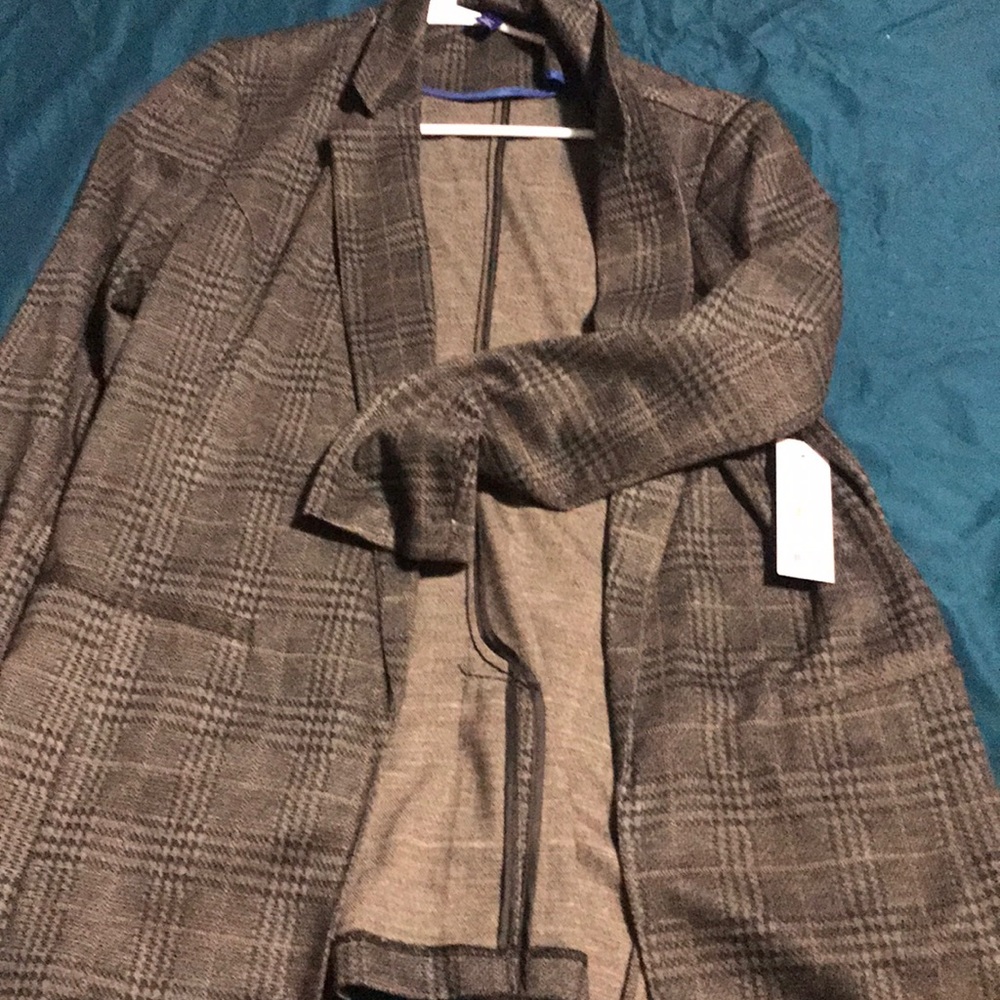 Apt 9 blazer